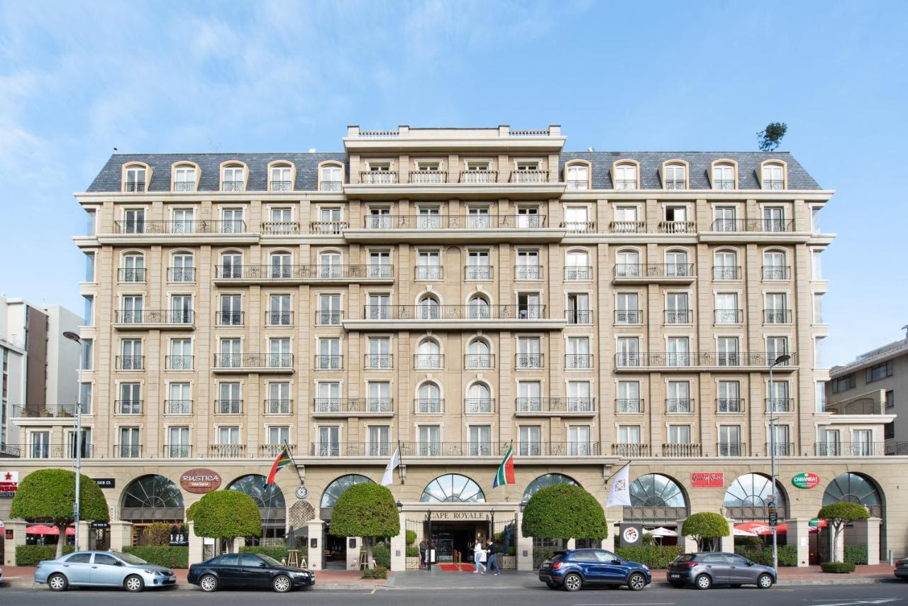 Cape Royale Apartment *
