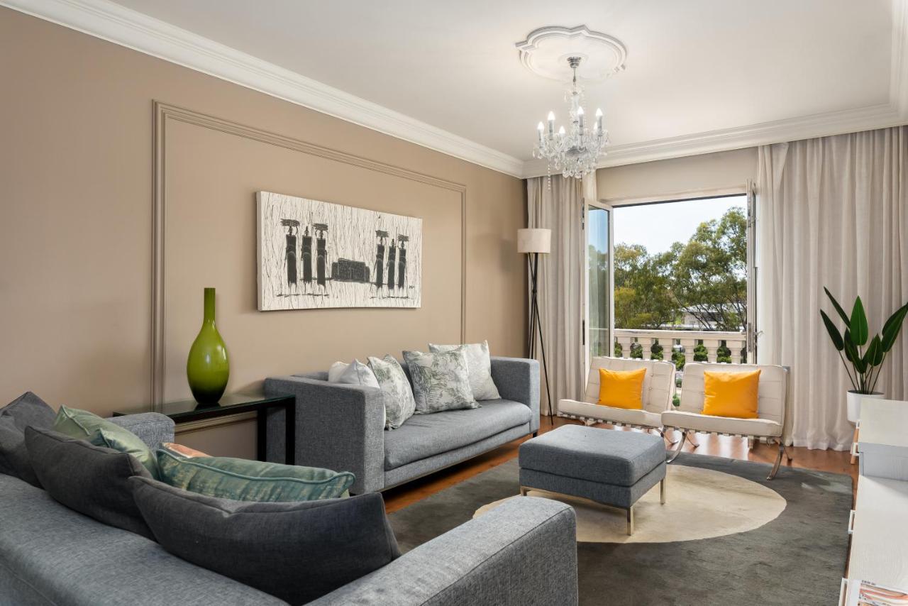 Cape Royale * Cape Town