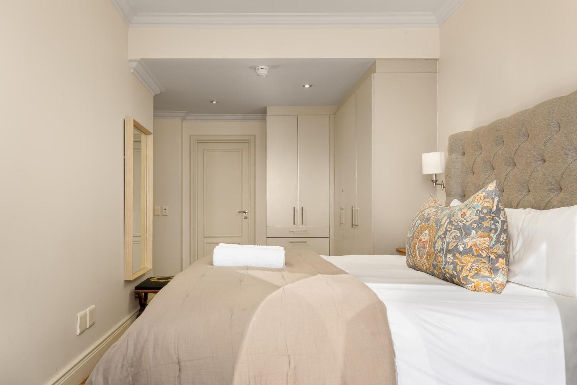 Apartment Cape Royale Cape Town