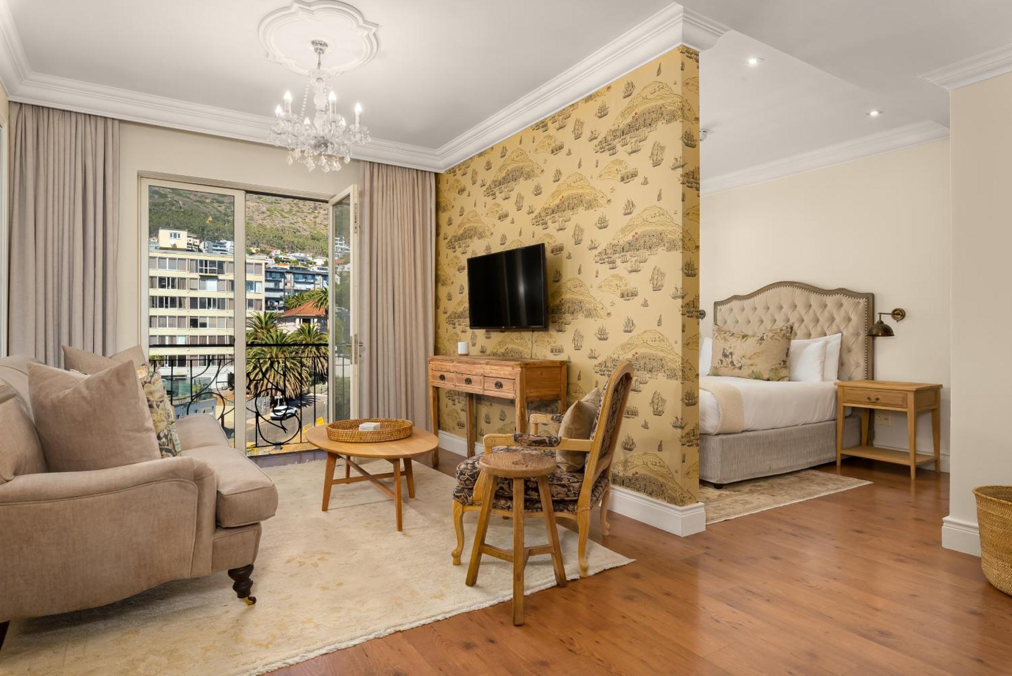 Cape Royale Apartment *